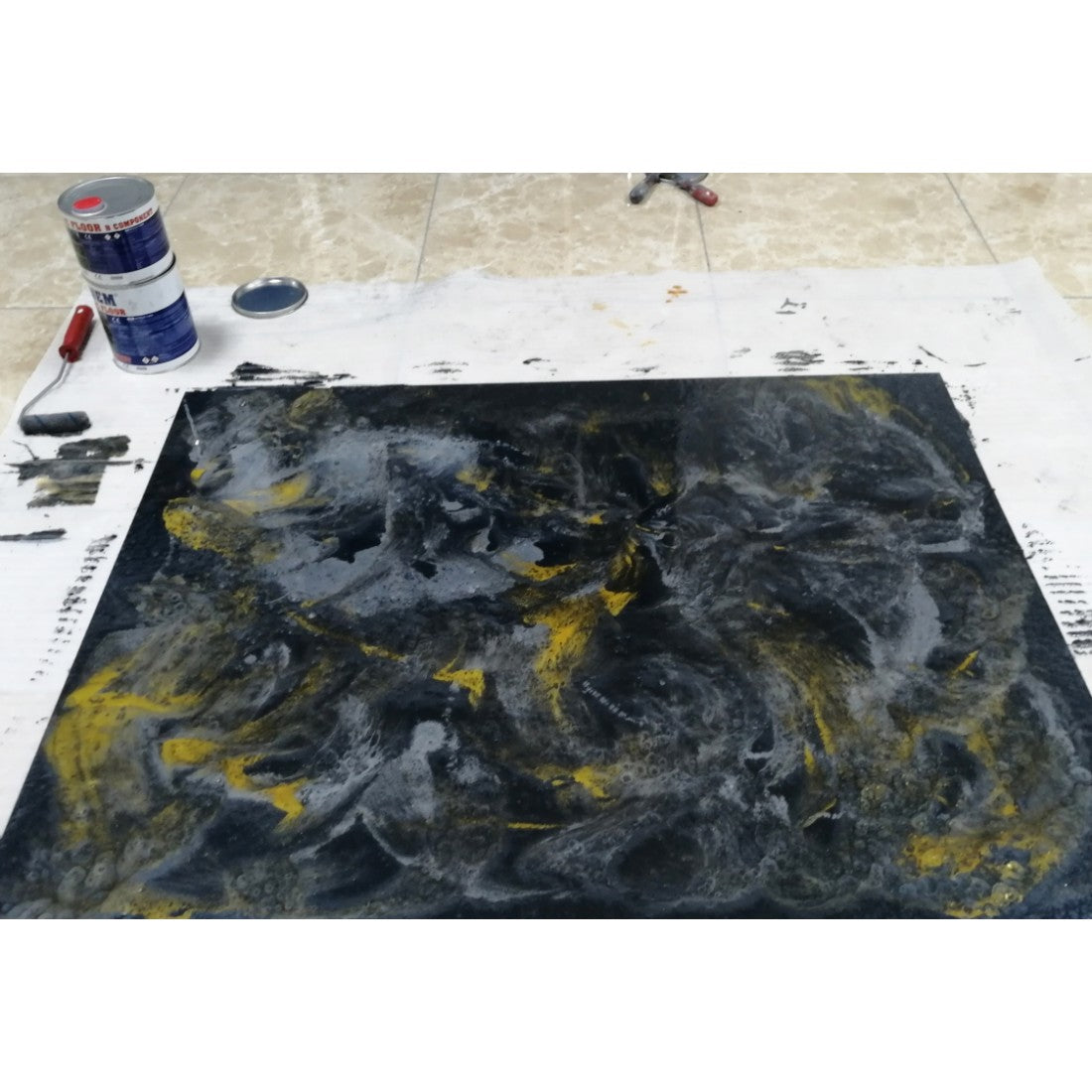 Vopsea Epoxidică Decorativă Autonivelantă pentru Pardoseli și Blaturi – LIQUID MARBLE