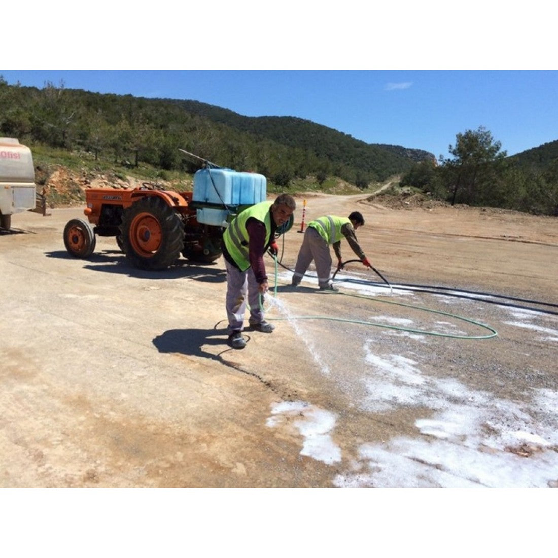 Stabilizator Ecologic pentru Sol și Control Prafului – SS Soil Hardener