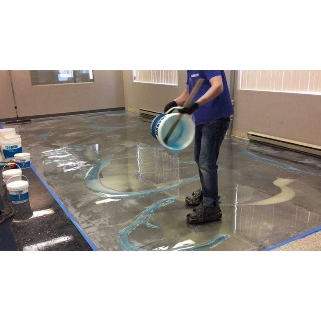 Vopsea Epoxidică Decorativă Autonivelantă pentru Pardoseli și Blaturi – Liquid Marble