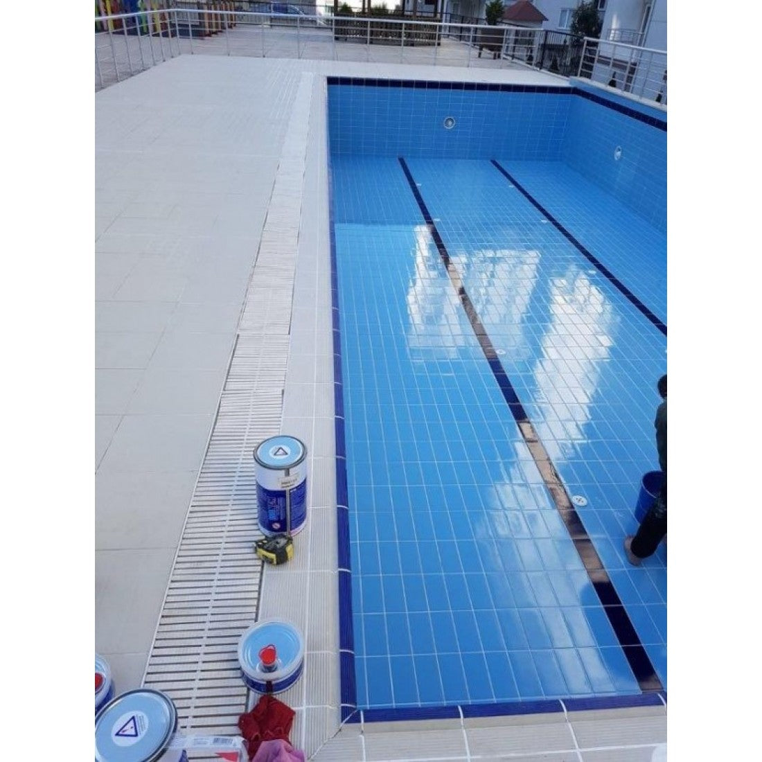 Vopsea Poliuretanică pentru Piscine 4,5 kg – POOL PAINT