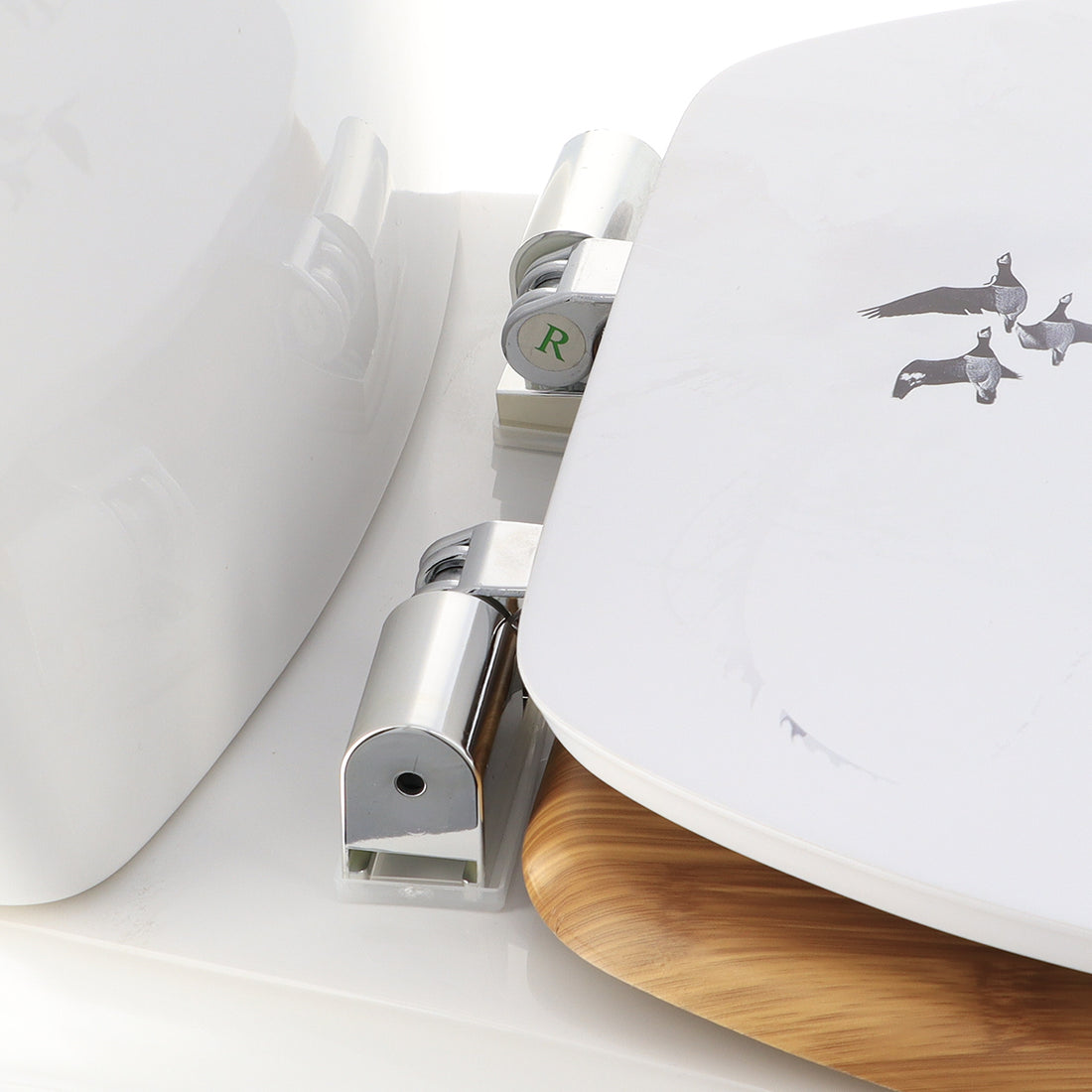 Capac WC din MDF 18” – balamale ABS cromate – sistem soft close – model ENVOLE