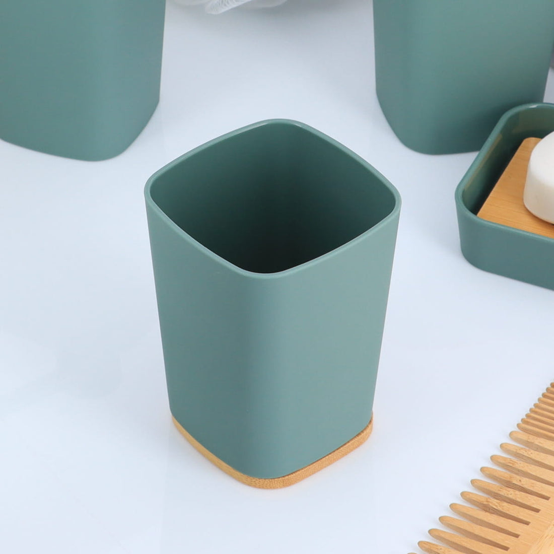 Pahar din ABS, cauciuc și bambus – verde salvie