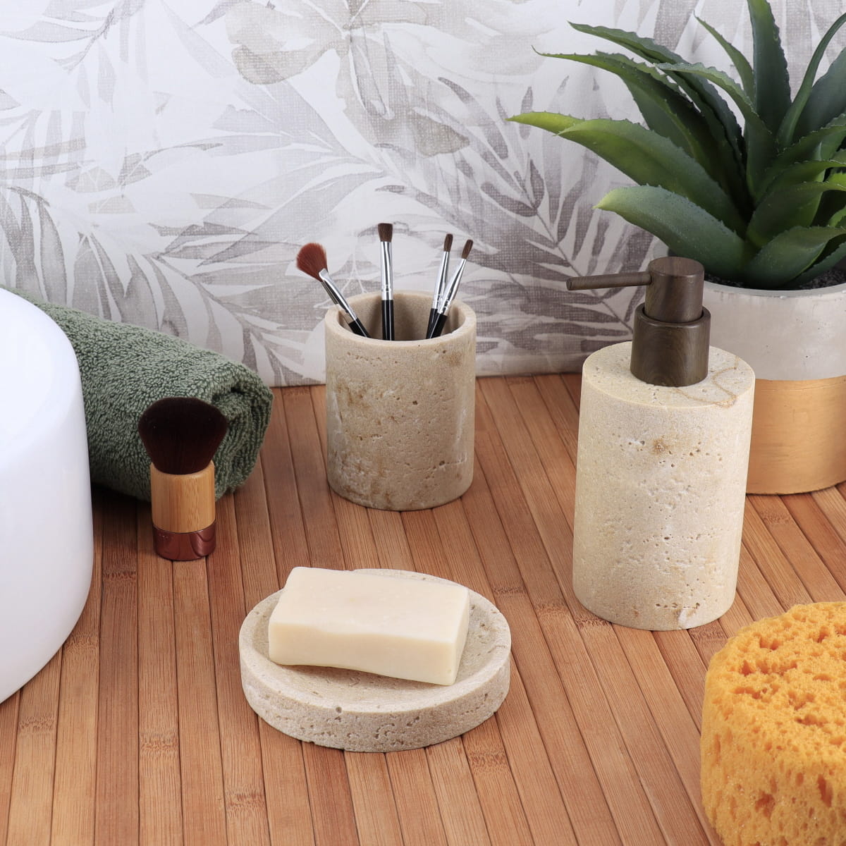 Dispenser de săpun din polirășină cu finisaj piatră 320 ml – natural