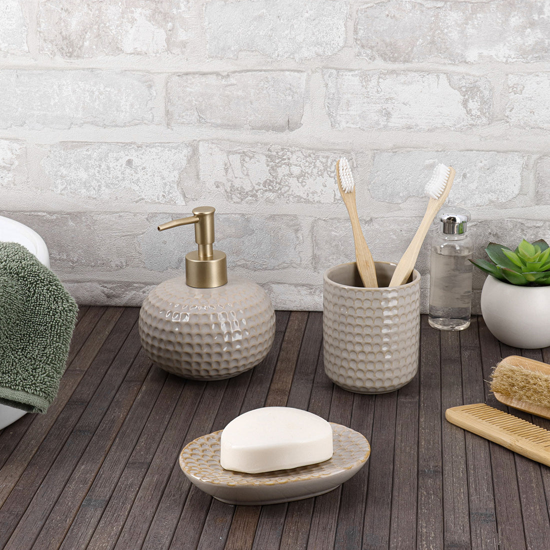 Pahar din ceramică lacuită – efect solzi – bej