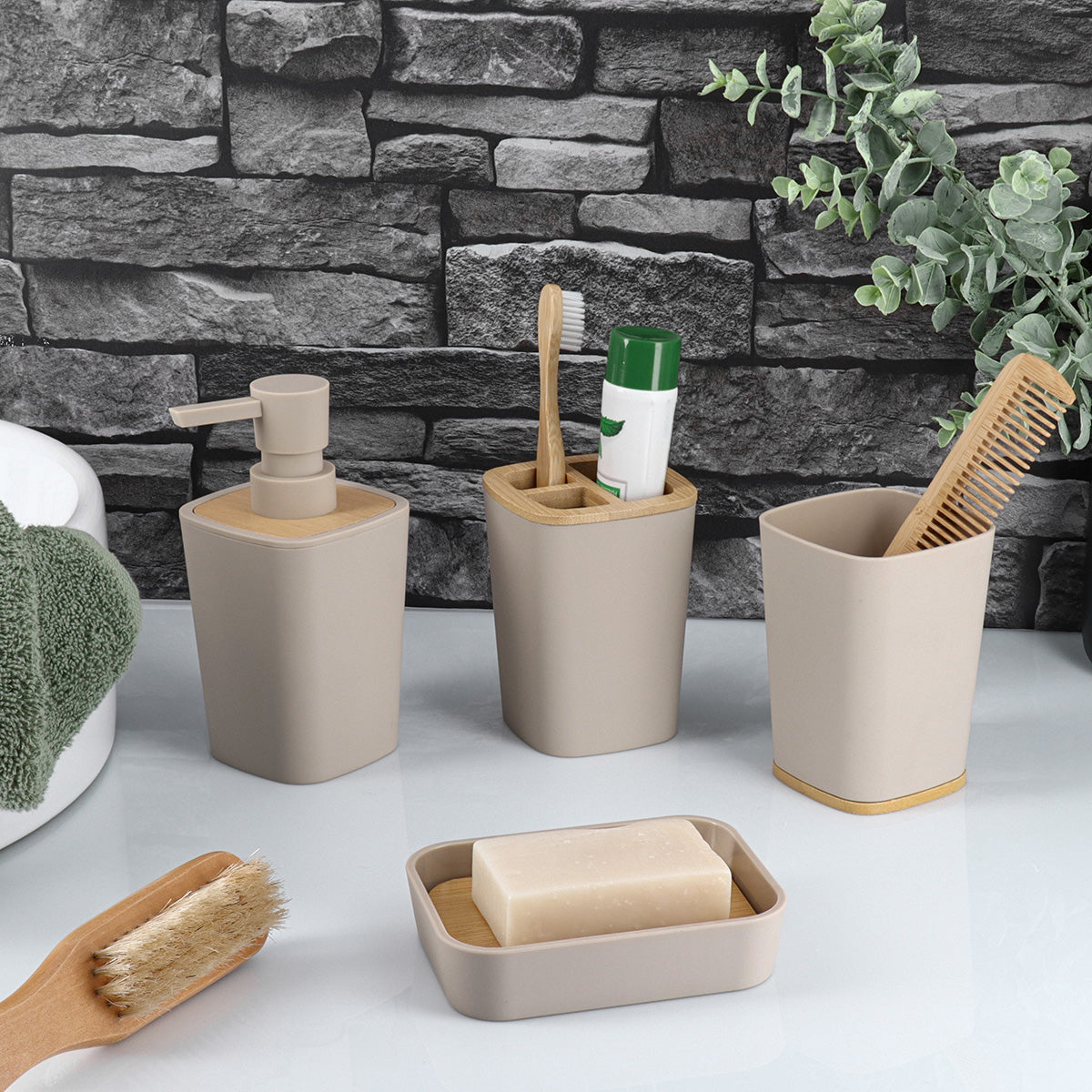 Dispenser de săpun din ABS, cauciuc și bambus 380 ml – crem / natural