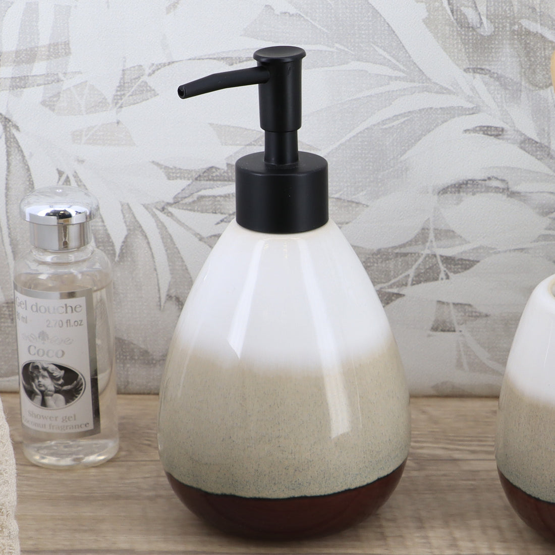 Dispenser rotund tricolor din dolomită – 395 ml – maro/bej