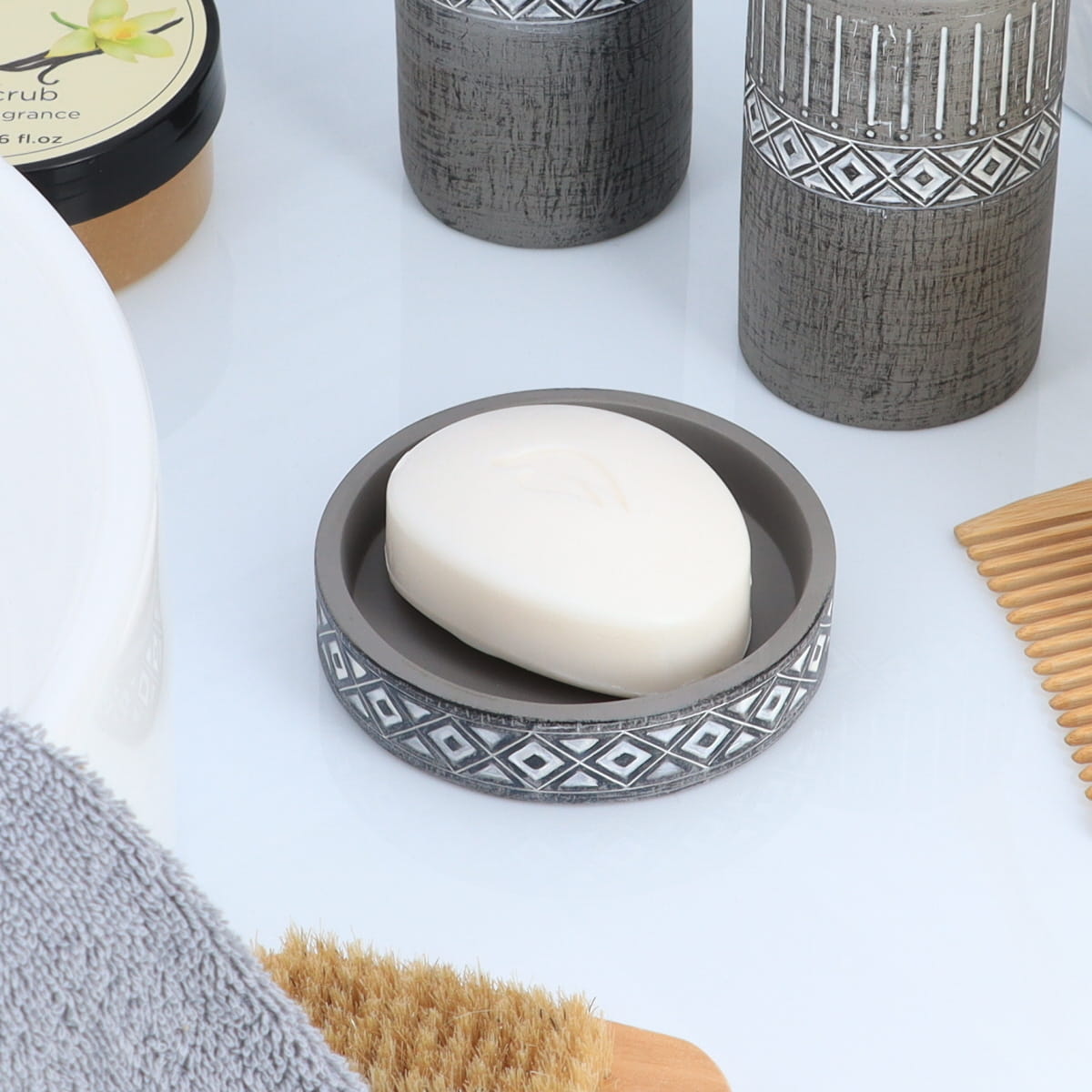 Săpunieră din ciment – decor geometric – gri