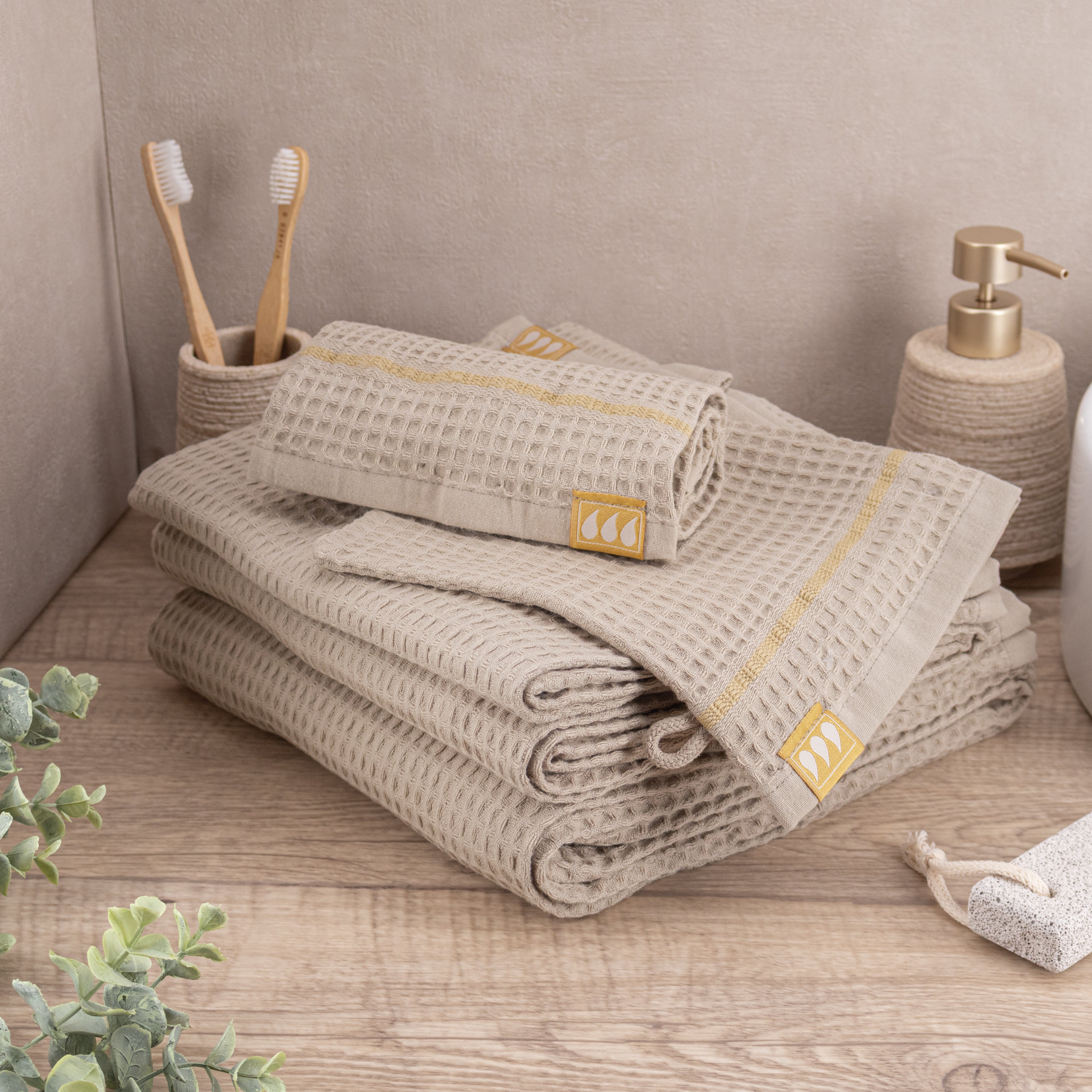 Set 2 mănuși de baie din bumbac – Finisaj waffle bej închis
