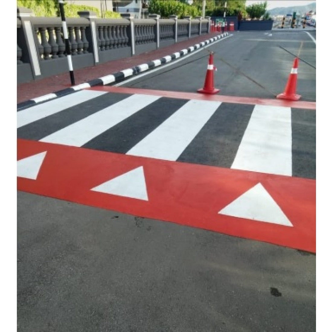 Vopsea Acrilică pentru Asfalt și Beton – STREET PAINT