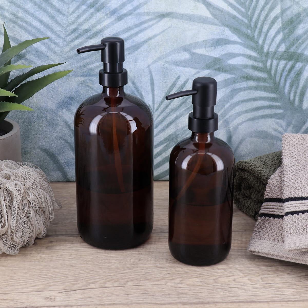 Dispenser De Săpun Din Sticlă Rotund 500ml – Amber Cu Pompă Neagră